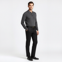 Mannequin homme portant la Ceinture Tressée Boucle Dorée — look luxe — Le Monde de la Ceinture