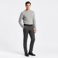 Mannequin homme portant la Ceinture Tressé Homme — style smart casual — Le Monde de la Ceinture